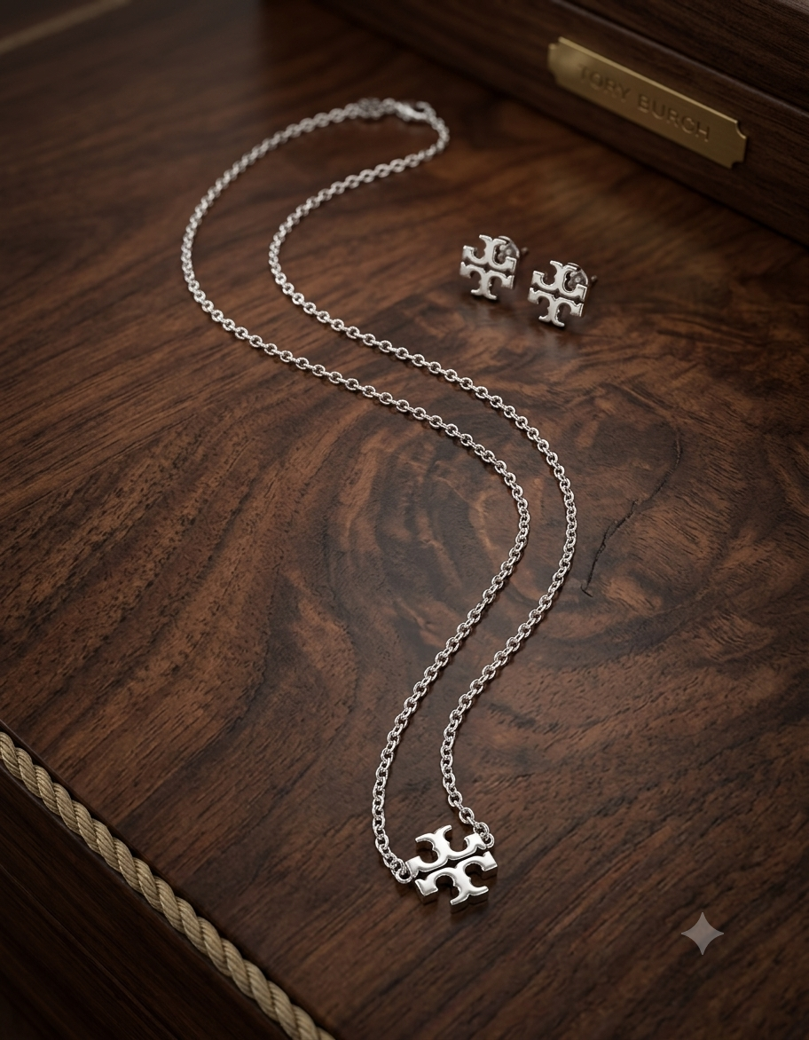 Tory Burch T Logo Set de Joyería en Plata – Collar y Aretes